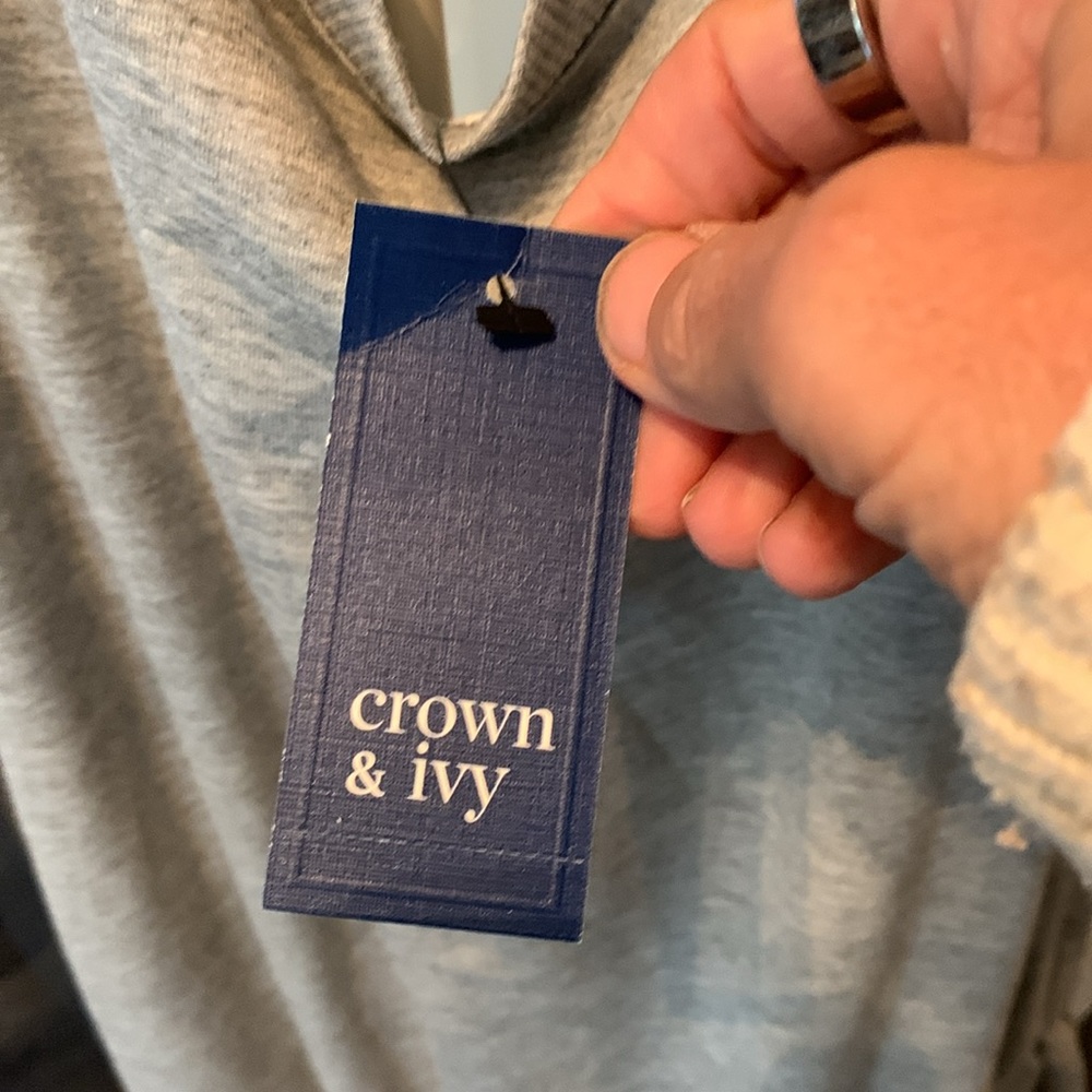 Crown&Ivy jersey sports romper. NWT . Retail 69.50‎ - Picture 2 of 5